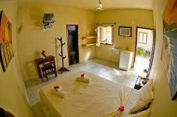 Inn Ponta Da Pedra 2*