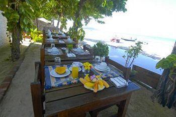 Ponta Da Pedra Inn 2*